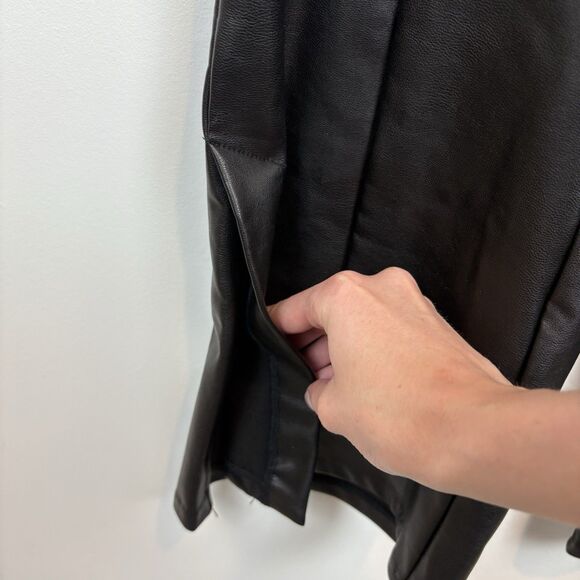Abercrombie and Fitch Black Vegan‎ Leather Wide Leg Flare Pants Size Small - Picture 4 of 8